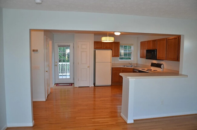Building Photo - 311 Emerson Ln