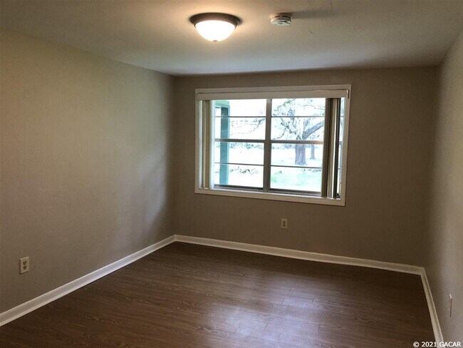 Building Photo - 24206 Doc Karelas Dr