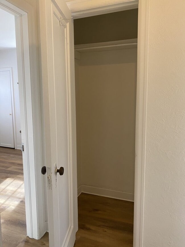 Building Photo - 2 Bed / 2 Bath Home - Close to UNC