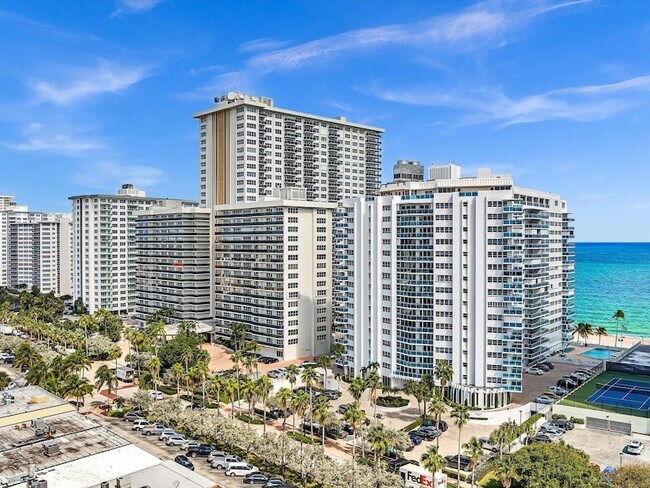 Building Photo - 3430 Galt Ocean Dr