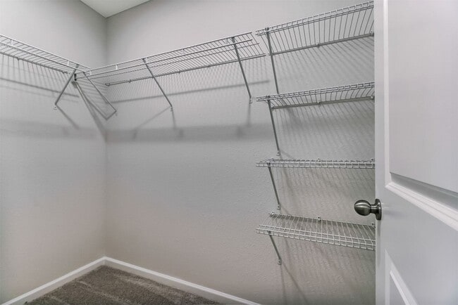 Building Photo - 45177 Red Brick Dr