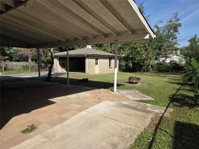 Building Photo - 9135 Harold Dr