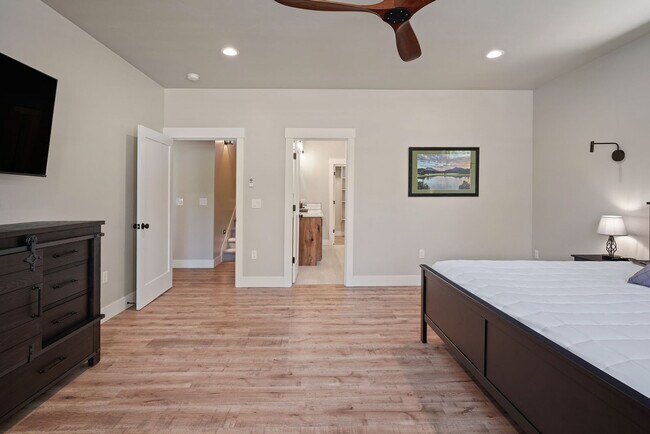 Building Photo - 17110 Crane Dr