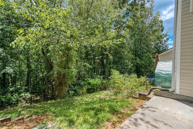 Building Photo - 102 Timber Ridge Dr