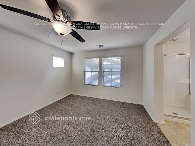 Building Photo - 162 N Sandal
