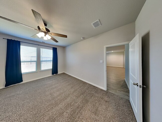 Building Photo - 116 Birch Frst Ln