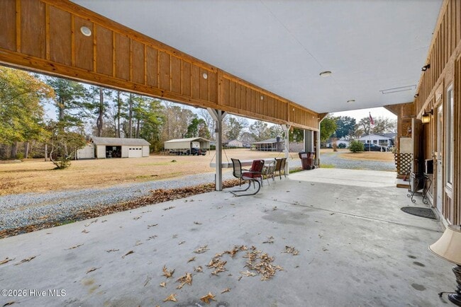 Building Photo - UNIQUE FURNISHED APARTMENTS WITH CUSTOM WOODWORK