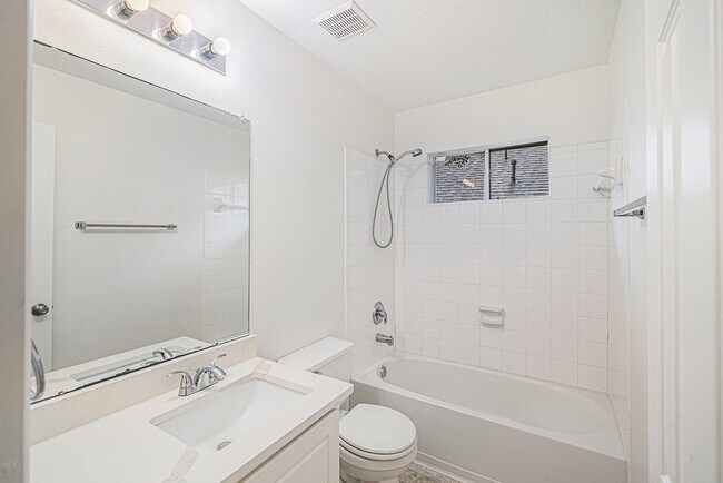 Building Photo - 87 N Veranda Ridge Dr