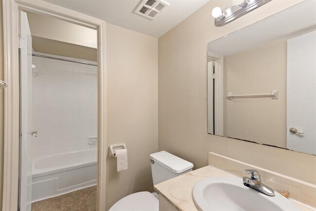 Building Photo - 1701 Upland Dr