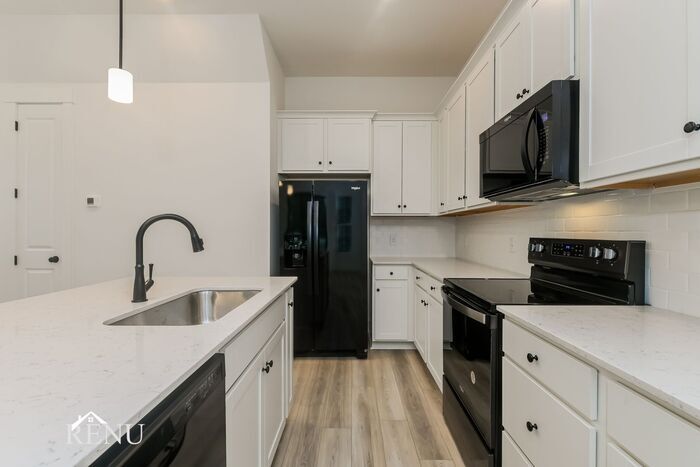 Building Photo - 4275 O'Hear Ave