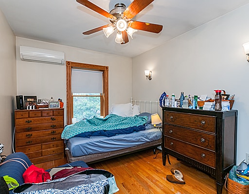 Building Photo - 41 Charles St