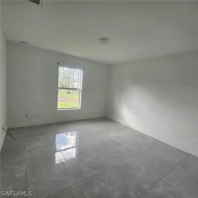 Building Photo - 4720 29th St SW
