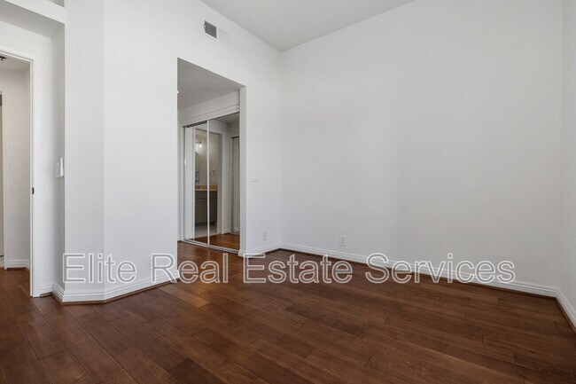 Building Photo - 3790 Florida St