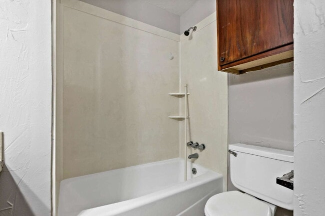 Building Photo - 2 bed, 1 bath townhome at the center of College Station