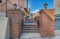 Building Photo - 620 38th St