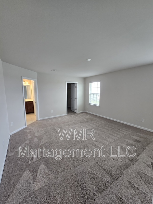 Building Photo - 7270 Waterwheel St SW