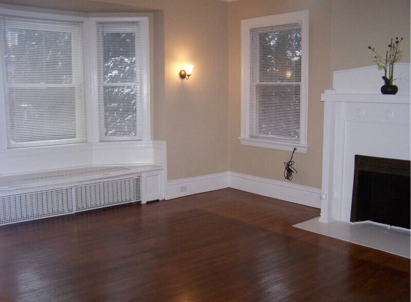 Building Photo - 1132 N Negley Ave