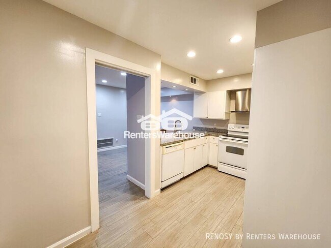 Building Photo - 2575 Marilee Ln