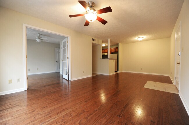 Building Photo - 100 Downing Way