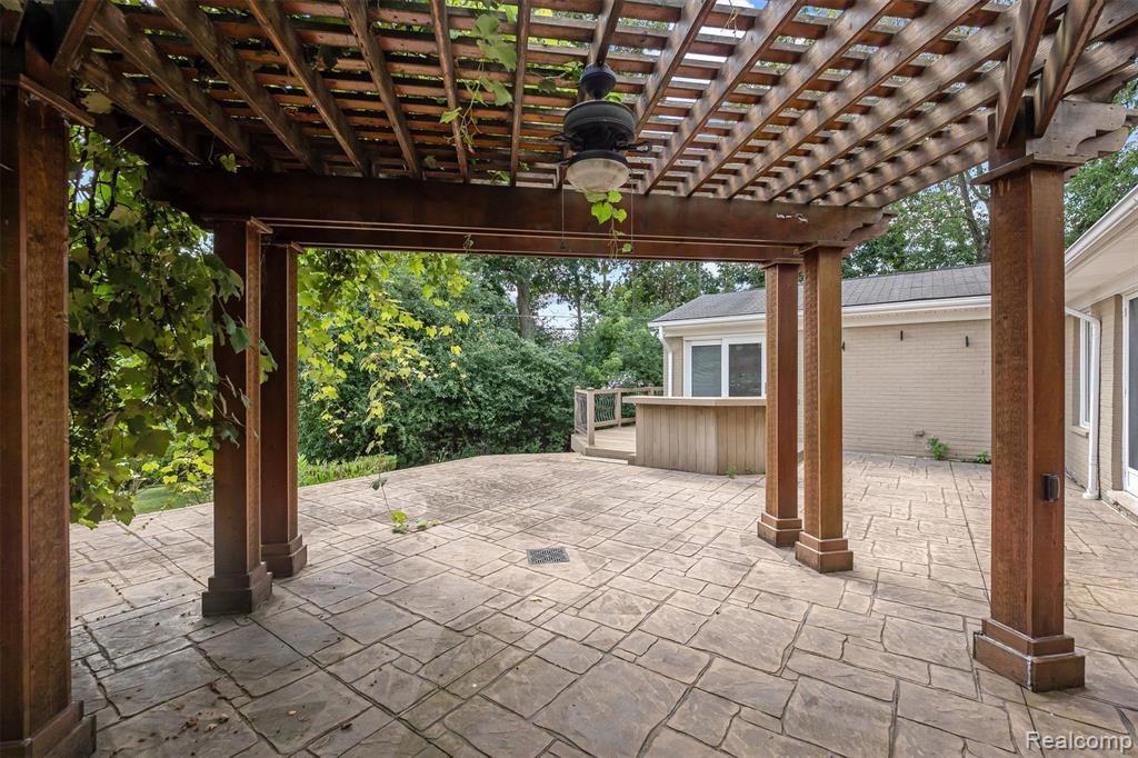 Building Photo - 3275 Chickering Ln