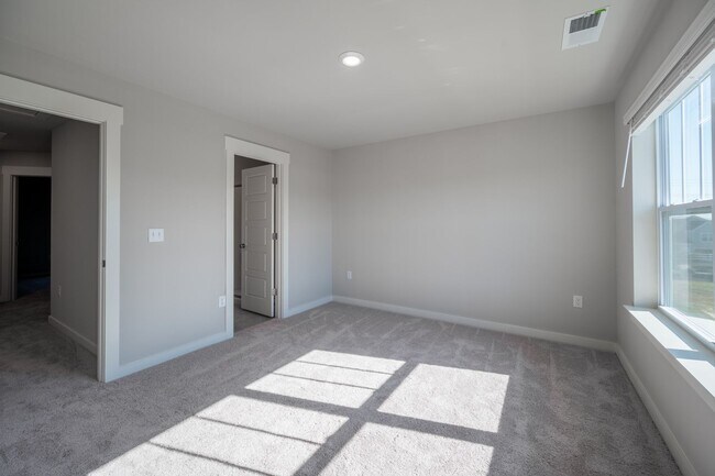 Building Photo - 4213 Gandalf Ln