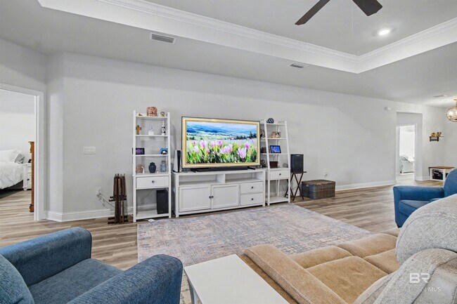 Building Photo - 3893 Mercury Cir