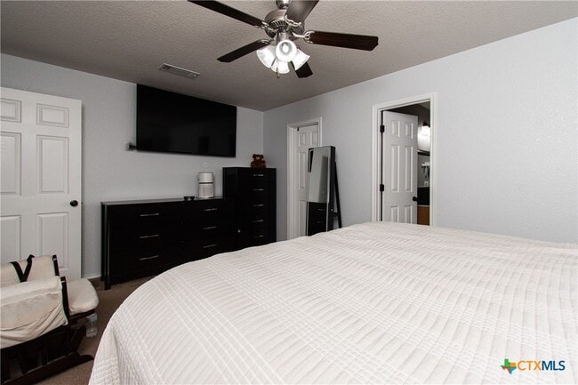 Building Photo - 3309 Lorena Dr