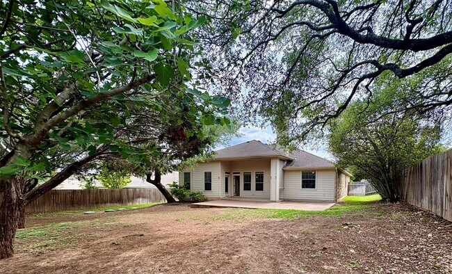 Building Photo - 15210 Falcon Dr