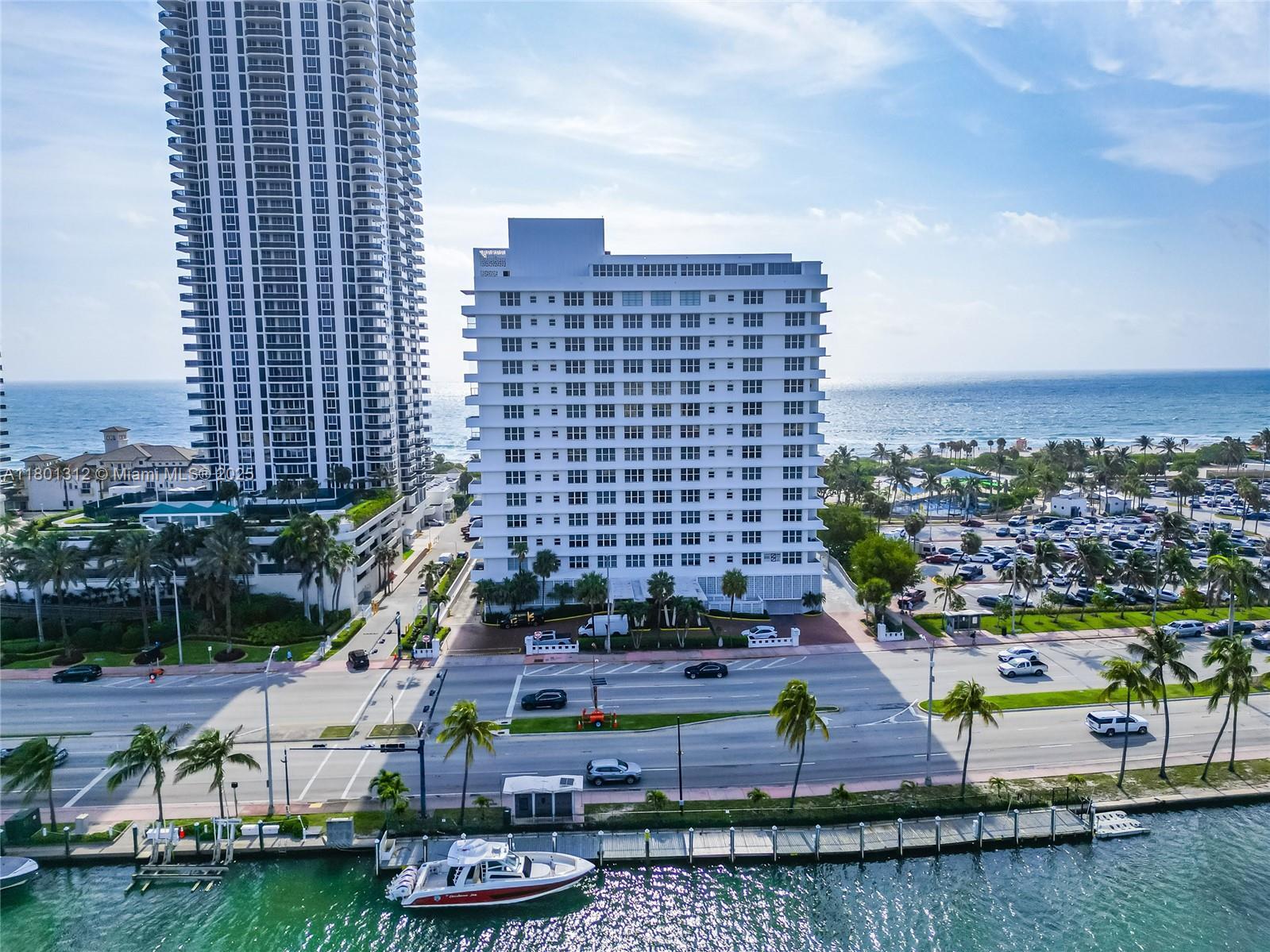 Building Photo - 4747 Collins Ave