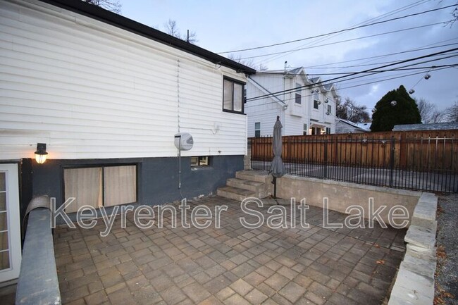 Building Photo - 2128 S 1900 E