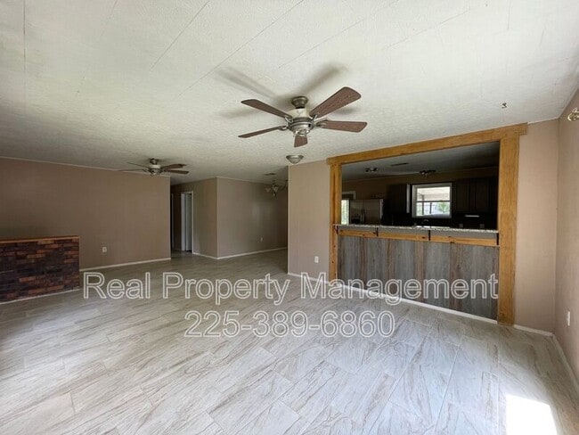 Building Photo - 18322 Eldon St