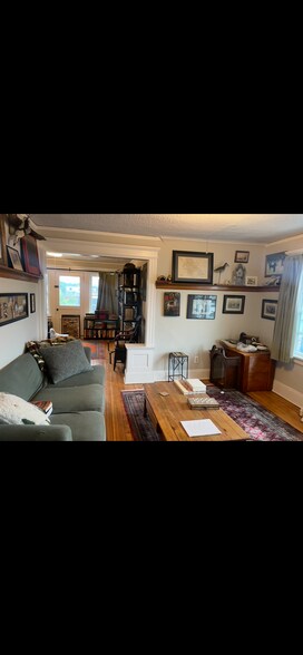 Building Photo - 29 Bungalow Ave