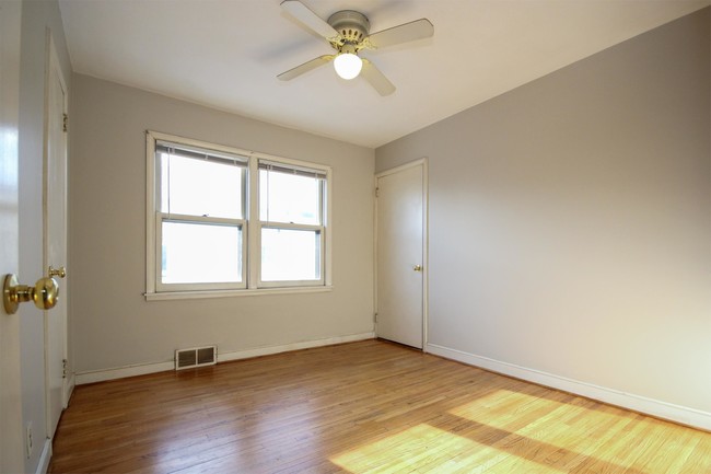 Building Photo - 5819 Blaisdell Ave