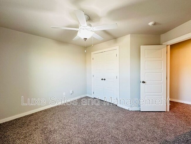 Building Photo - 2116 Camino Del Plaza Ln