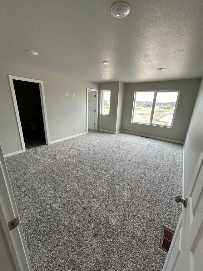 Building Photo - Welcome to Heart River Villas @ Lakewood! A vibrant new Lakewood Community!