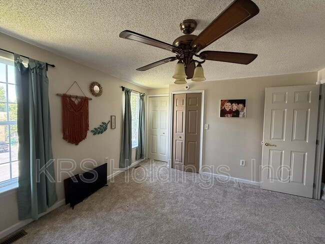 Building Photo - 129 Cindie Ln