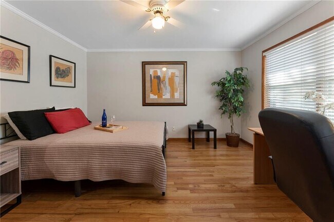 Building Photo - 5122 Lavista Rd