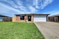 Building Photo - 2703 Casey Dr