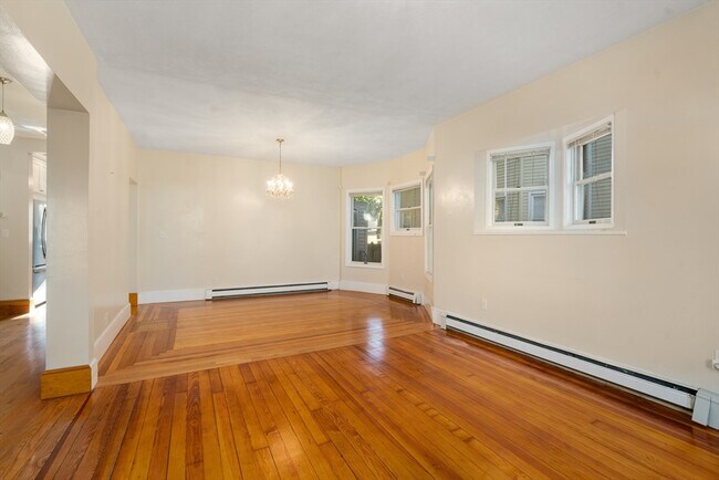 Building Photo - 76 Dexter Ave