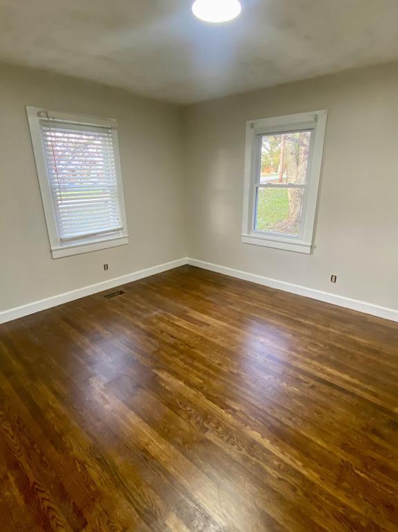 Building Photo - 324 Miller Ave