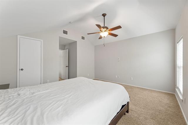 Building Photo - 10713 Alexandria Dr