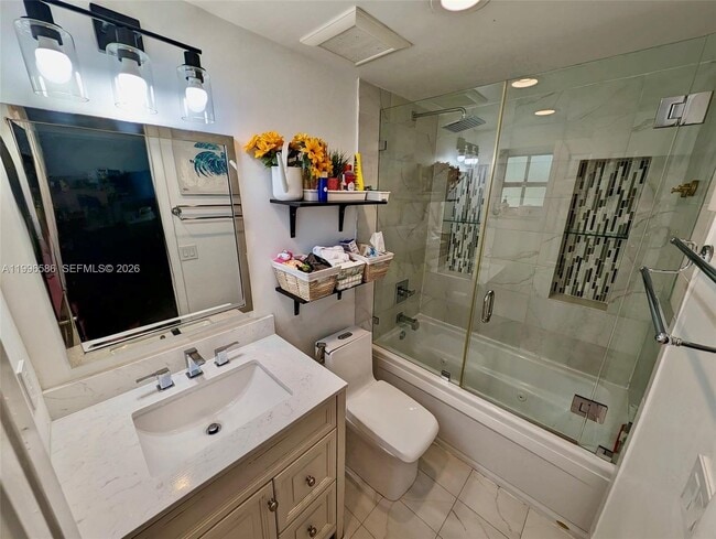 Building Photo - 8550 SW 109th Ave