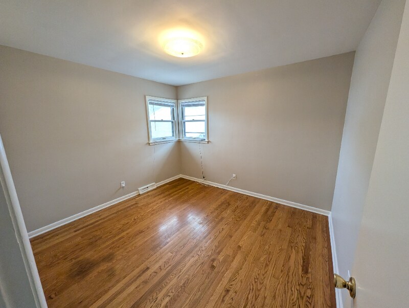 Building Photo - 7843 Jackson Ave