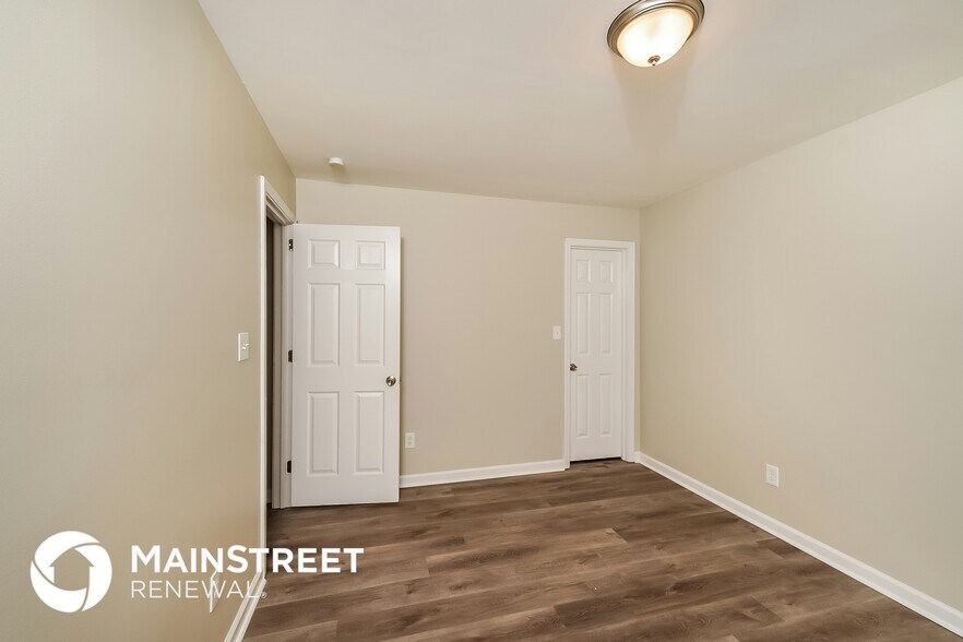 Building Photo - 365 Wooden Trace Cir