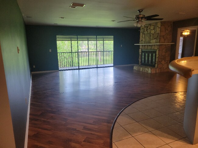 Building Photo - 1200 Tarpon Woods Blvd