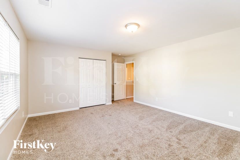 Building Photo - 1103 Birkdale Dr