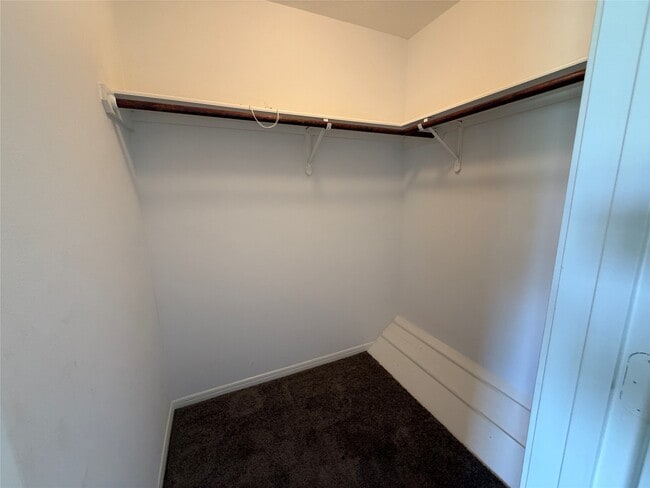 Building Photo - 13834 Trumpetvine St