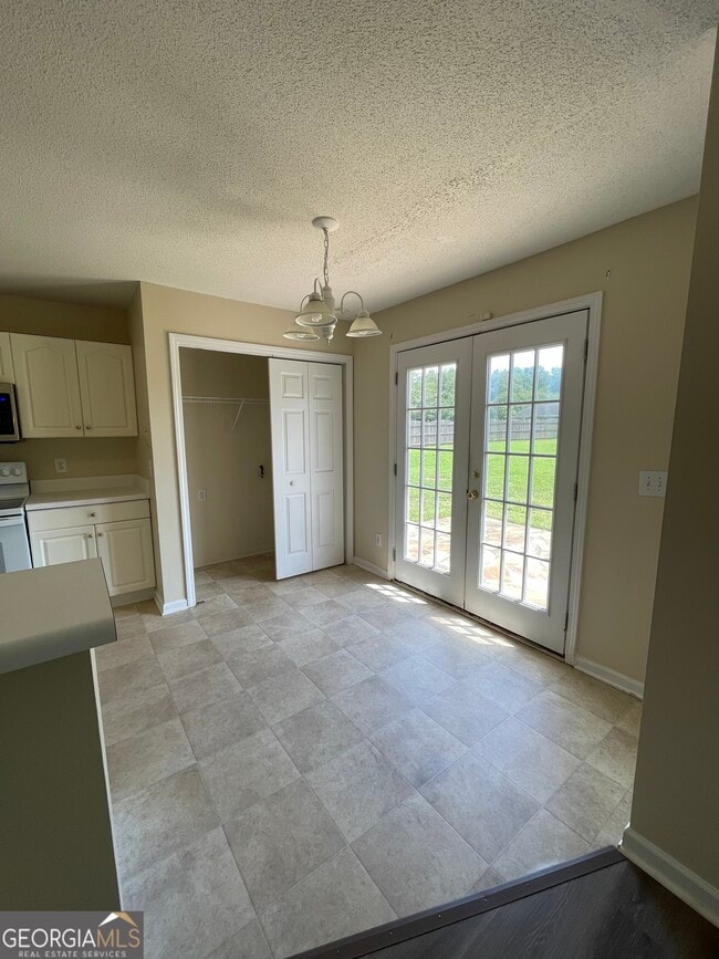 Building Photo - 4921 Martin Farms Rd