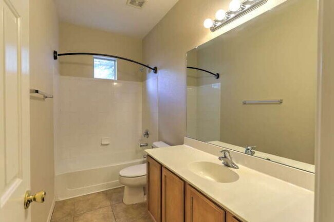 Building Photo - Rancho Sahuarita....$800.00 OFF FIRST FULL MONTH'S RENT!!!