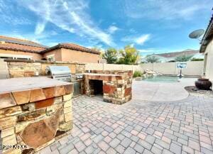 Building Photo - 2289 E Aster Dr